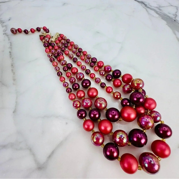 Vintage Japanese Beaded Necklace Glass 3 Strand Berry Purple Iridescent … - Picture 6 of 11